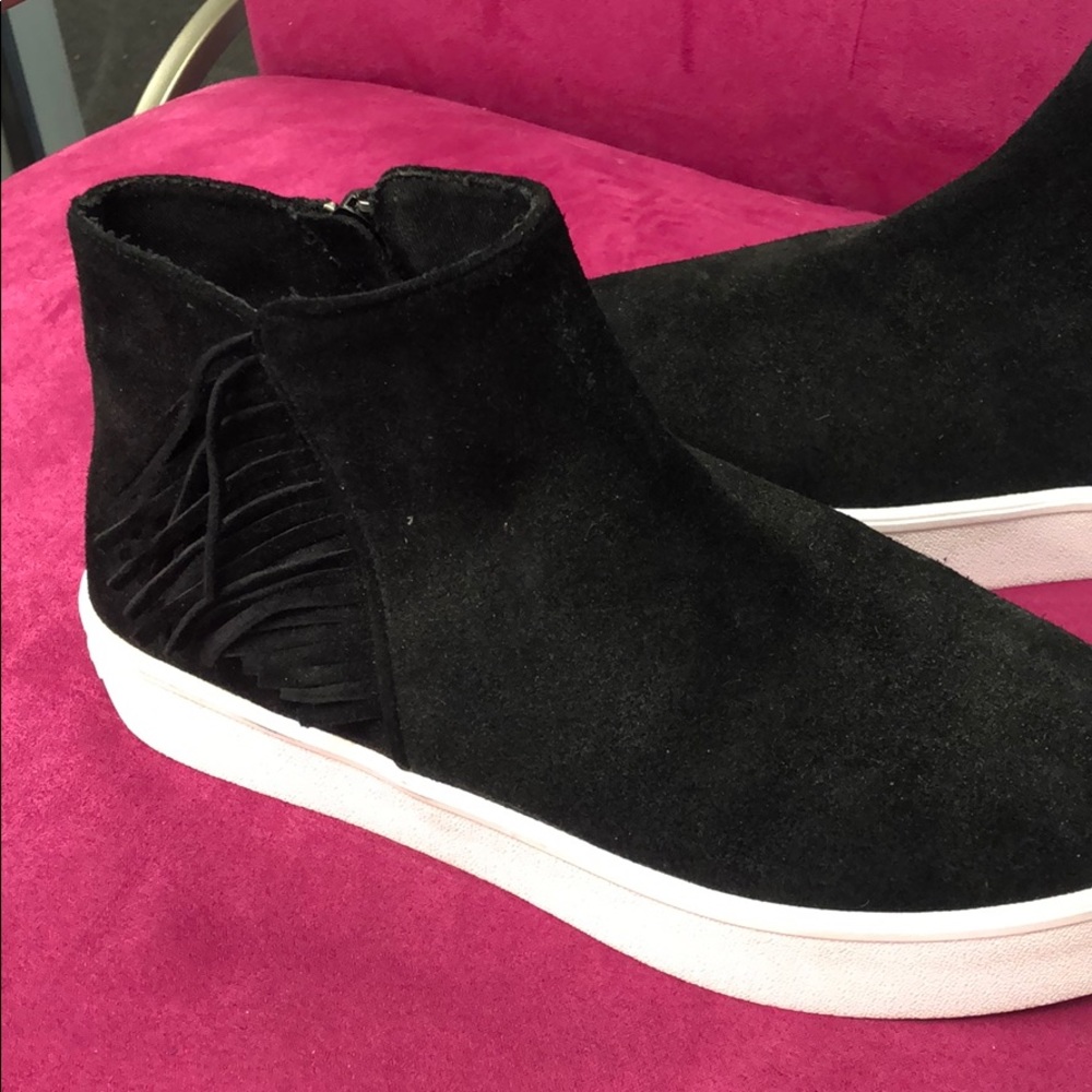 Rebecca Minkoff Black Suede Fringe Sneakers, 9
